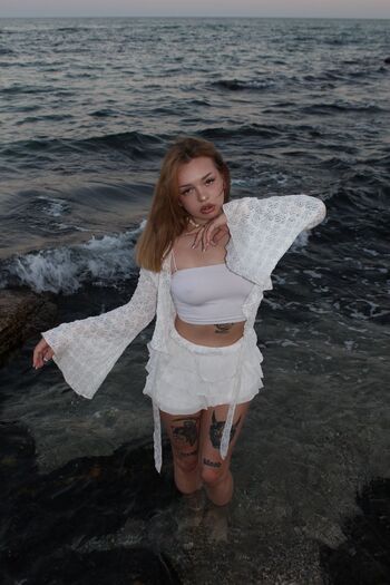 Livvy Luv / oliviaola_x nude photo #15