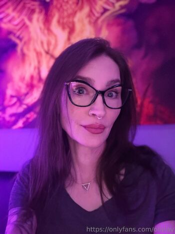 Olivia V / oliviav nude photo #19