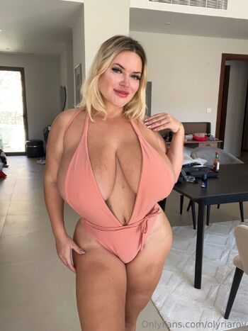 OLYRIA RO / olyriaroy nude photo #17