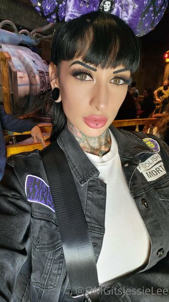 Jessie Le / omgitsjessielee nude photo #22