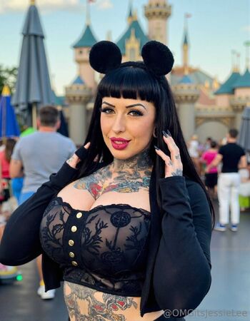 Jessie Le / omgitsjessielee nude photo #35