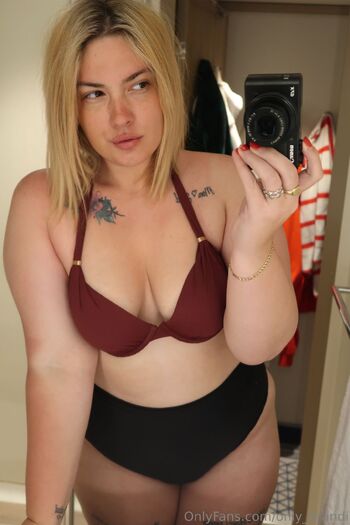 BRITISH BRANDI / only_brandi nude photo #8