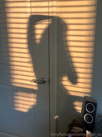 ange / onlyangel_xx nude photo #27