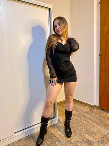 Vika / onlycutevika nude photo #16