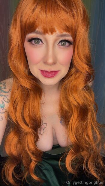 Only Getting Brighte / onlygettingbrighter nude photo #35