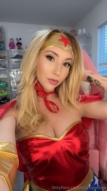 R / onlyhypebae nude photo #5