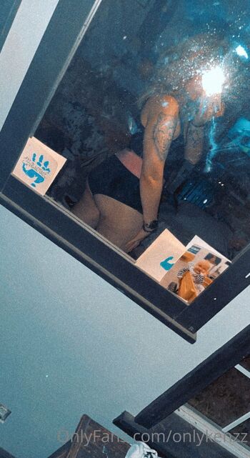 Only / onlykenzz nude photo #6