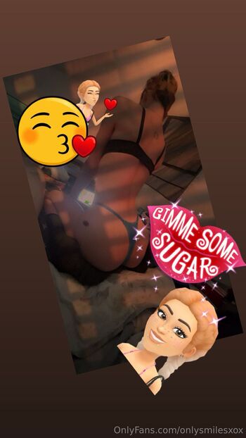 Smiles / onlysmilesxox nude photo #4