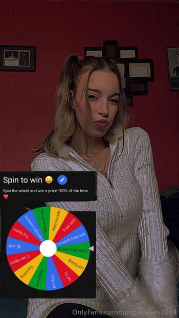 Smiles / onlysmilesxox nude photo #12