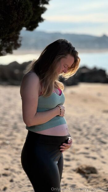 Vivienne / onlyviviofficial nude photo #27