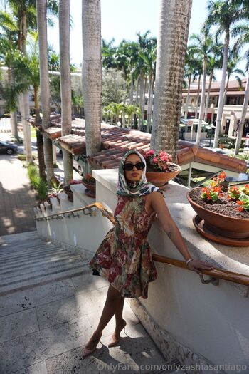 Zashia Santiag / onlyzashiasantiago nude photo #14