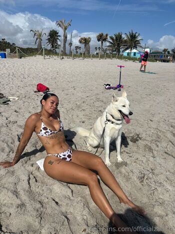 Zashia Santiag / onlyzashiasantiago nude photo #18