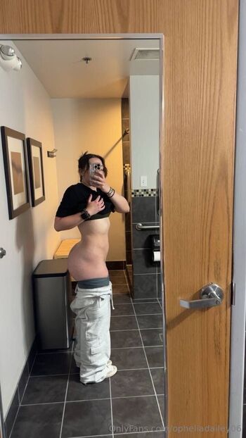 OpheliaDaile / opheliadailey06 nude photo #5