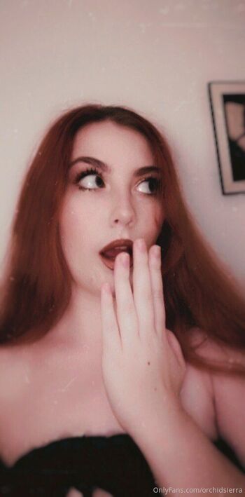 OnlyFans / orchidsierra nude photo #24