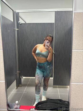 Esmerald / organic_orgasm nude photo #1