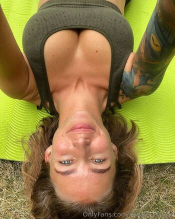 Owiak / owiaks.couple nude photo #11