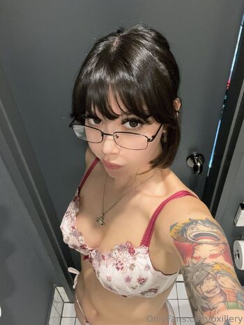 Oxiller / oxillery nude photo #7