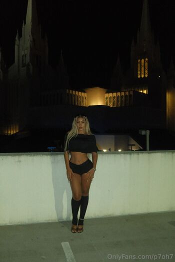 pamela / p7oh7 nude photo #8