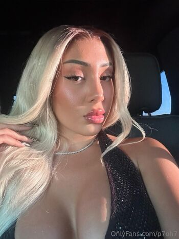 pamela / p7oh7 nude photo #15