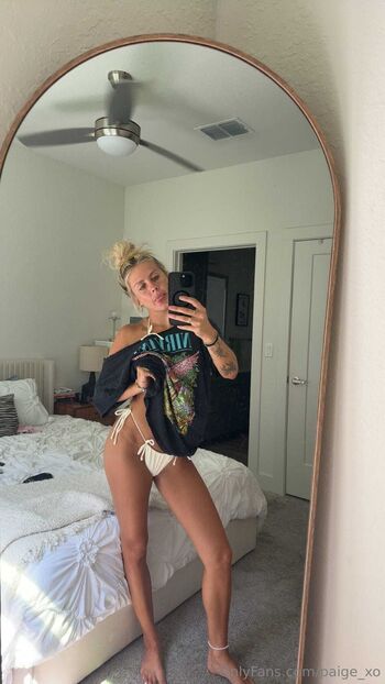 Paig / paige_xo nude photo #3