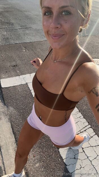 Paig / paige_xo nude photo #16