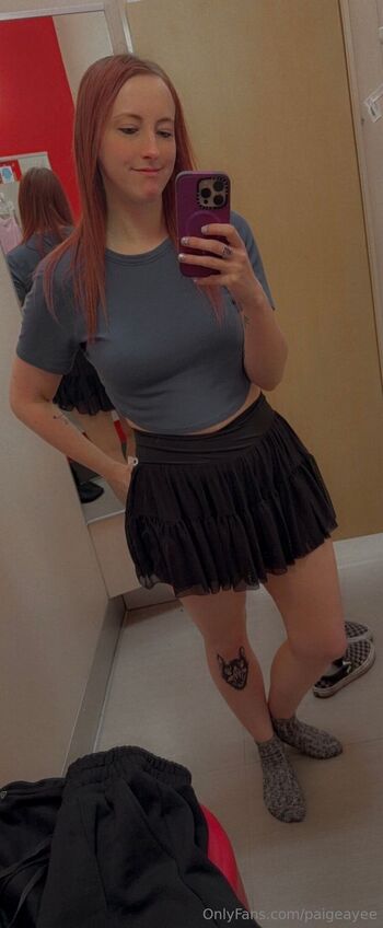 Paig / paigeayee nude photo #21