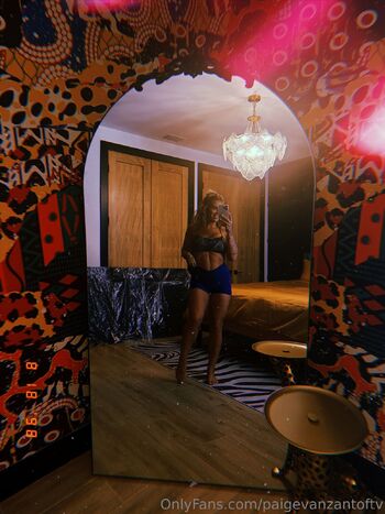 Paige VanZan / paigevanzantoftv / paigevanzant nude photo #4