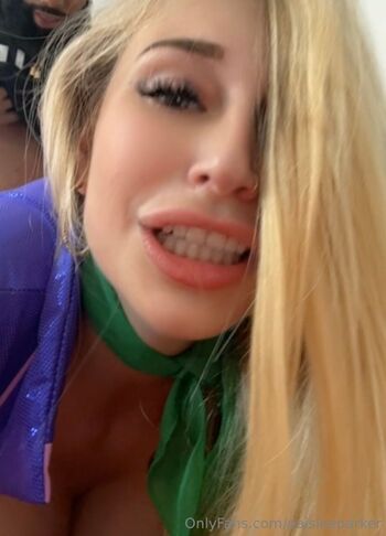 Paisleethebunny / paisleeparker nude photo #10