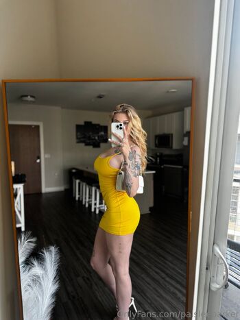 Paisleethebunny / paisleeparker nude photo #37