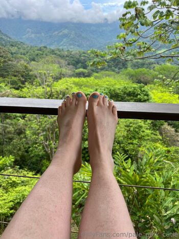 pale_pink_cuti / pale_pink_cutie / palepinkcutie_ nude photo #9