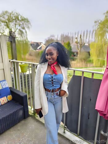 PamelaVix / pamela_hottie nude photo #26