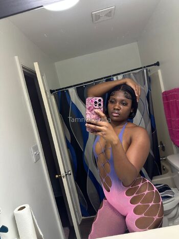 Tamneil / pandatammii nude photo #1