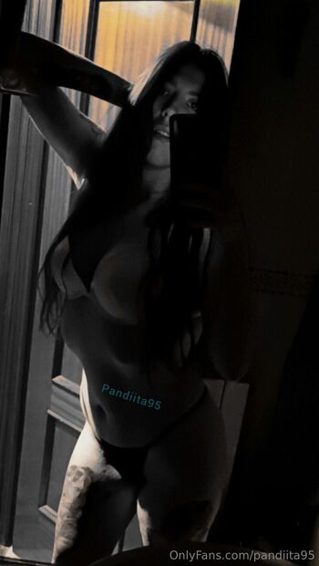 Pandiita9 / pandiita95 nude photo #6