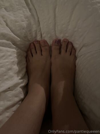 Silje / pantiequeeen nude photo #1