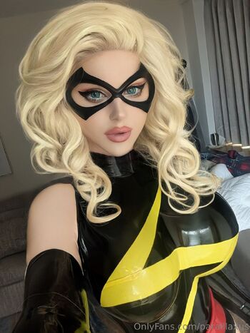 Paralllaxu / paralllaxus nude photo #9