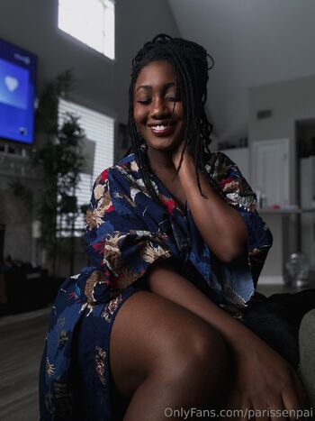 Pari / parissenpai nude photo #7