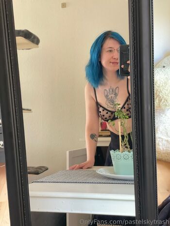NO. 1 HAIRY Goth PUSSY / pastelskytrash nude photo #13