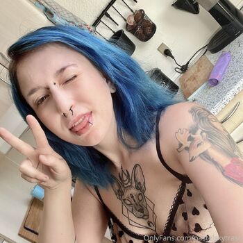 NO. 1 HAIRY Goth PUSSY / pastelskytrash nude photo #14