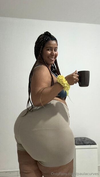 OnlyFans / paulacurves nude photo #7