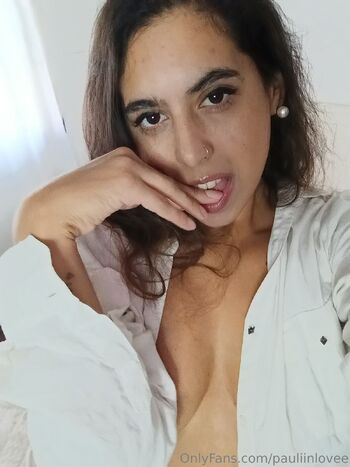 Pauli Ramírez / pauliinlovee nude photo #2