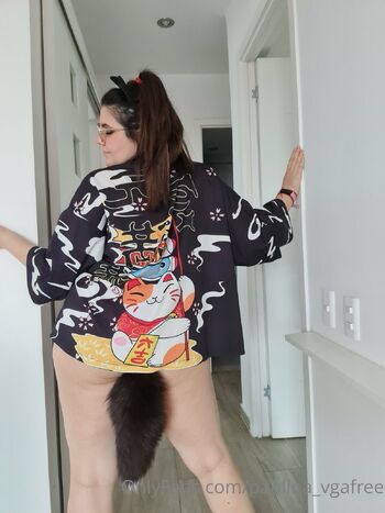 CallMePau BIGBOOTY VIDEOCHAT / paulina_vgafree nude photo #5