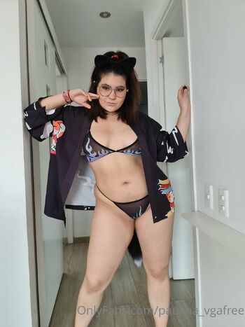 CallMePau BIGBOOTY VIDEOCHAT / paulina_vgafree nude photo #6