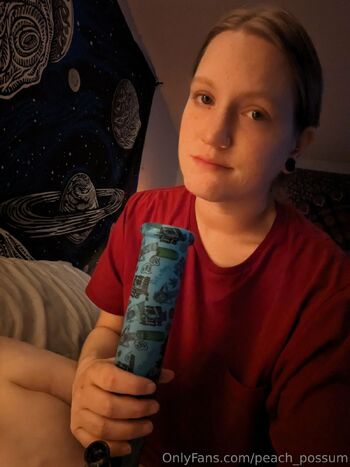 Peac / peach_possum nude photo #28