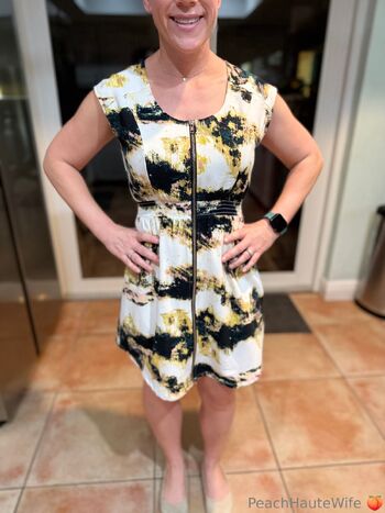 Mrs Robinson / peachhautewife nude photo #25