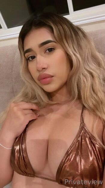 Sugarbaby / peachybunzoy nude photo #12