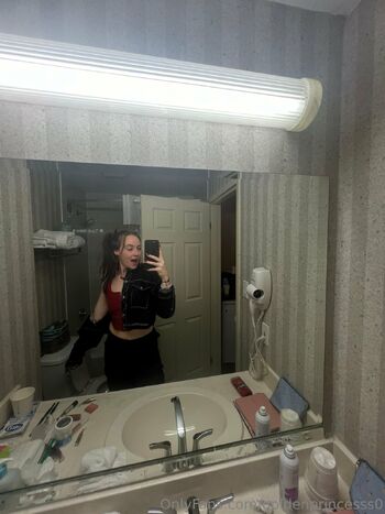 Peach / peachyprincess3423 nude photo #14