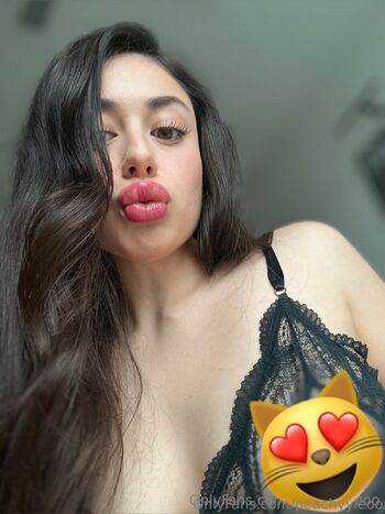 OnlyFans / peachyyleoo nude photo #5