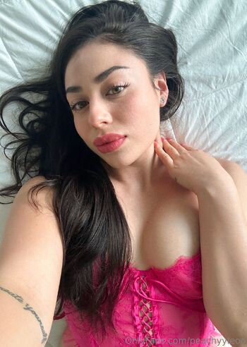 OnlyFans / peachyyleoo nude photo #31