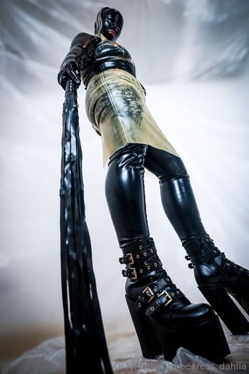 Peeress Dahli / peeress_dahlia nude photo #10