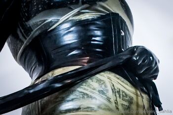 Peeress Dahli / peeress_dahlia nude photo #17